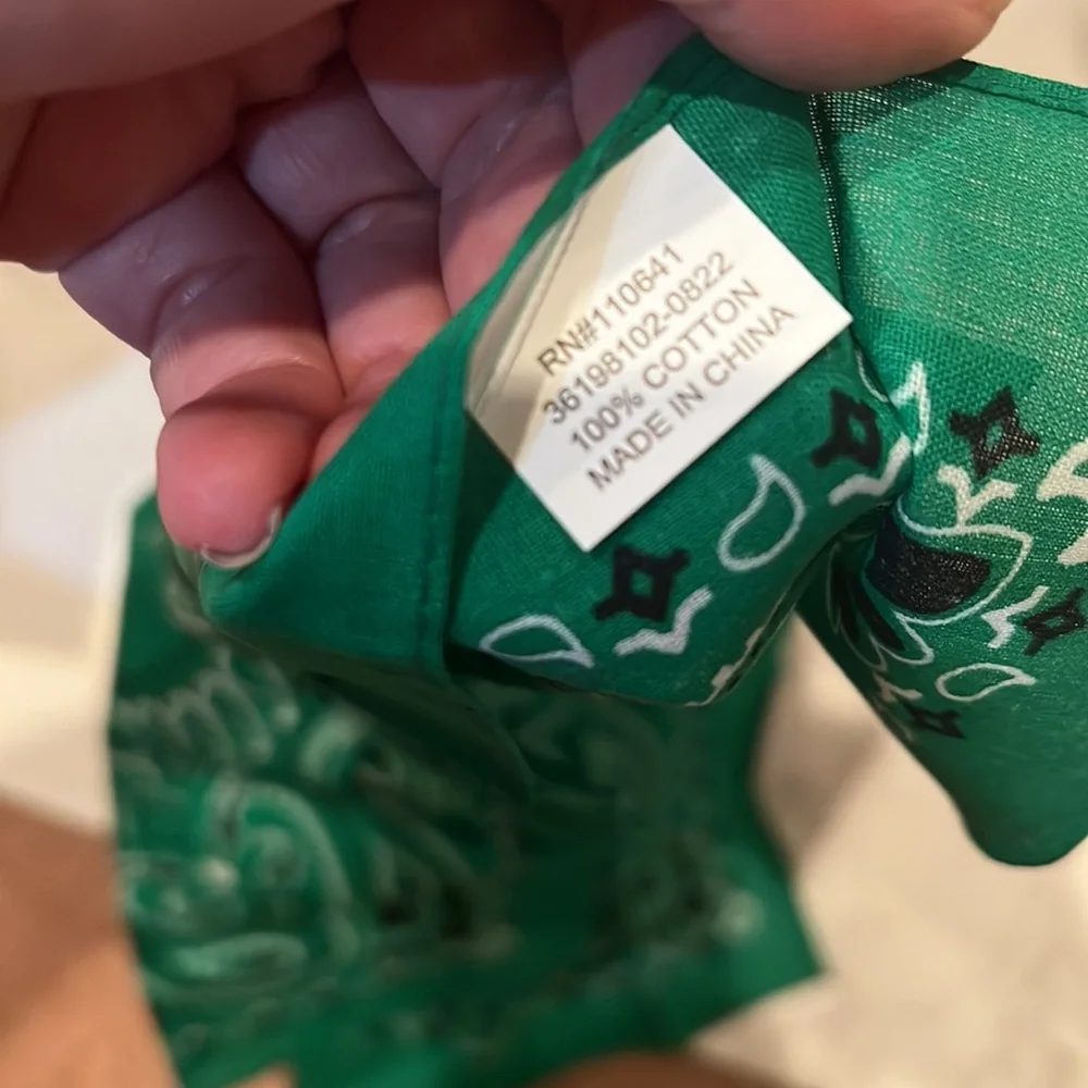NWOT Full-size Green Four leaf clover bandanna
